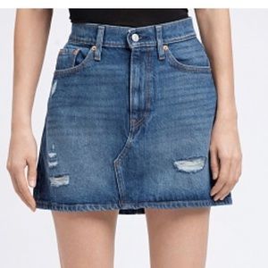 LEVI’S HIGH-RISE SKIRT W25